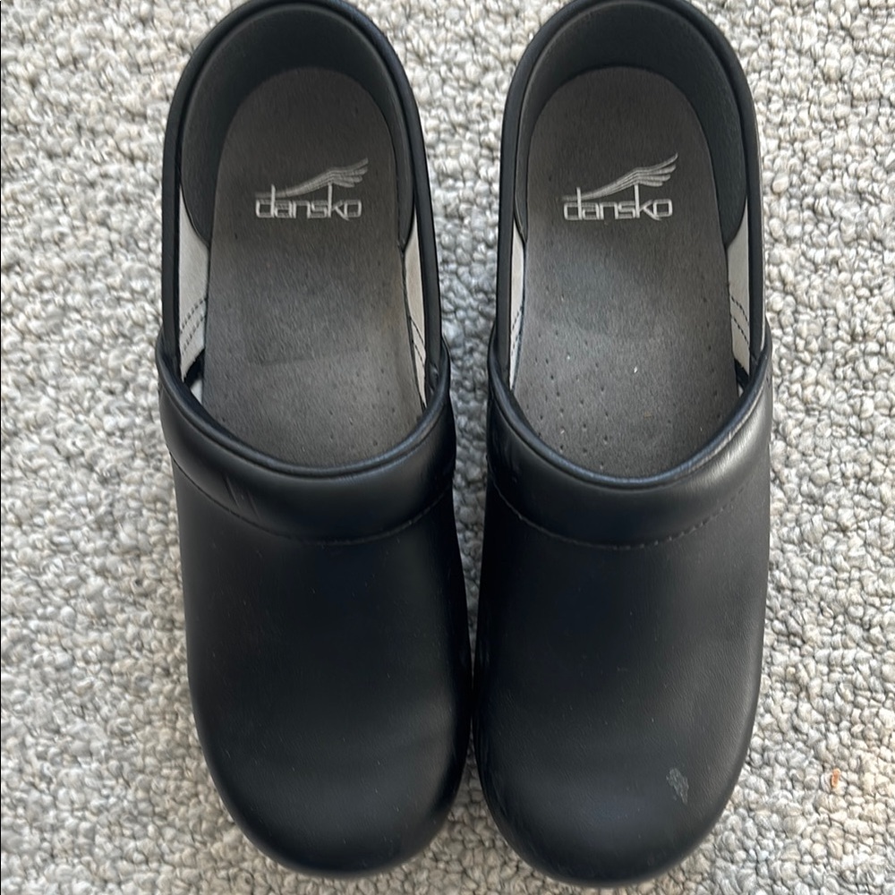 Dansko Black Leather Clogs sz 37
